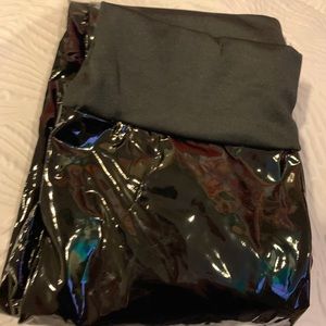Patent leather high waisted leggings
